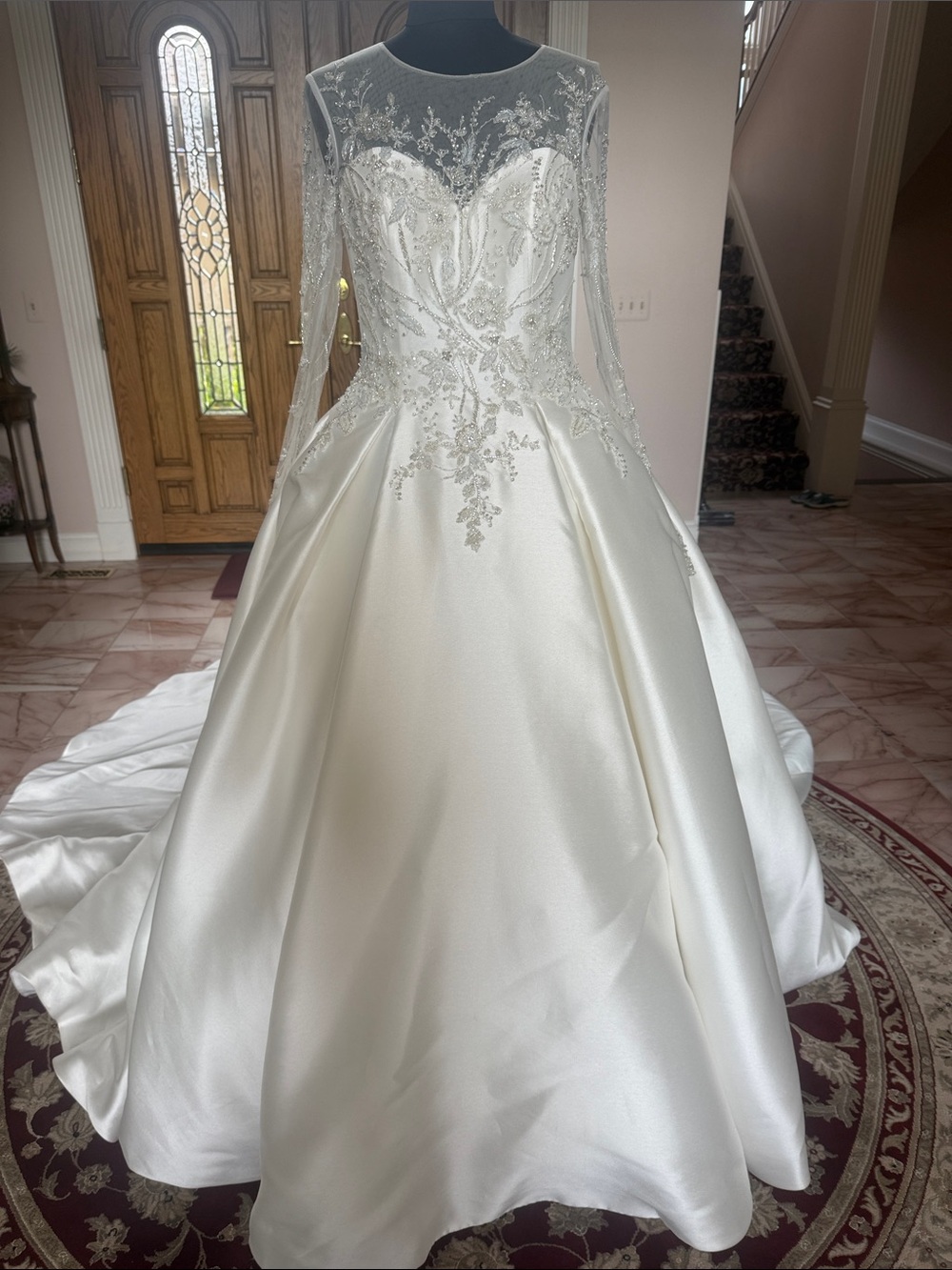 New Casablanca Talia style 2436 Mikado Silk size 14 Heavily beaded ivory bridal